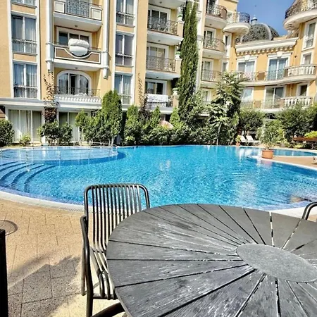 Marea Suites, нов стилно обзаведен в комплекс Messembria Palacе Apartamento